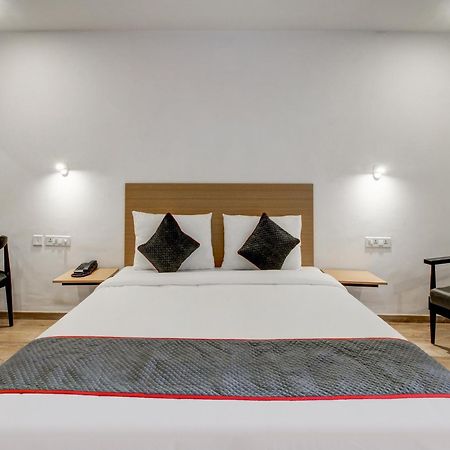 Hotel Super Townhouse Rcc Majestic 397 Lb Nagar Hyderabad Exterior foto